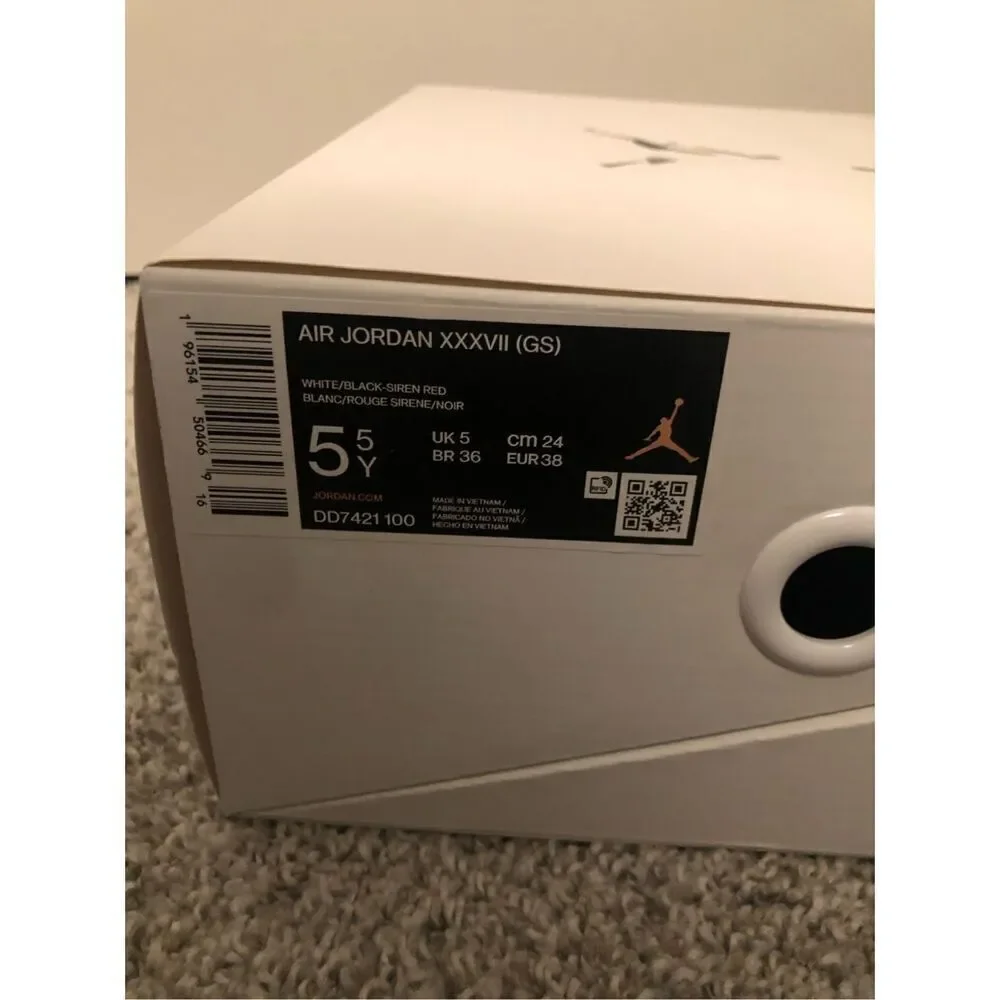 Nike Air Jordan XXXVII GS Size 5.5Y